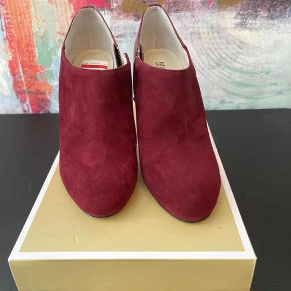 Michael Kors Sammy Ankle Boot - Picture 3 of 8